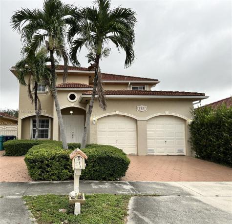 8881 NW 148th Terrace Miami Lakes FL 33018