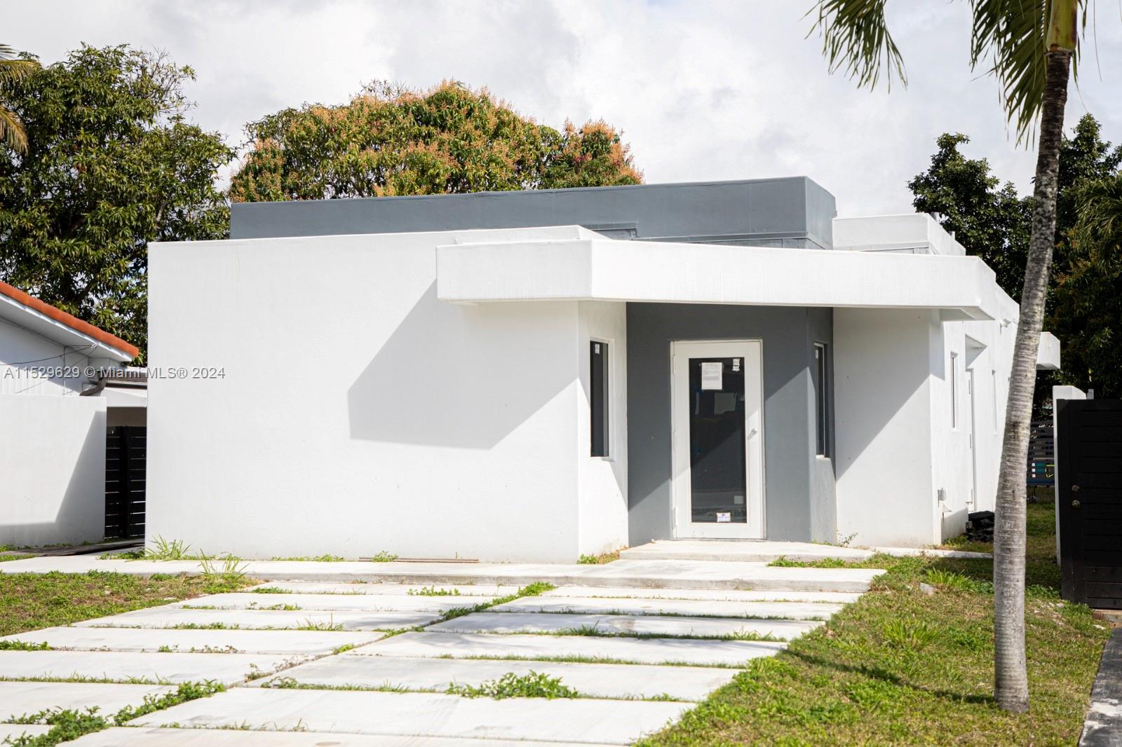 2205 SW 60th Avenue Miami FL 33155