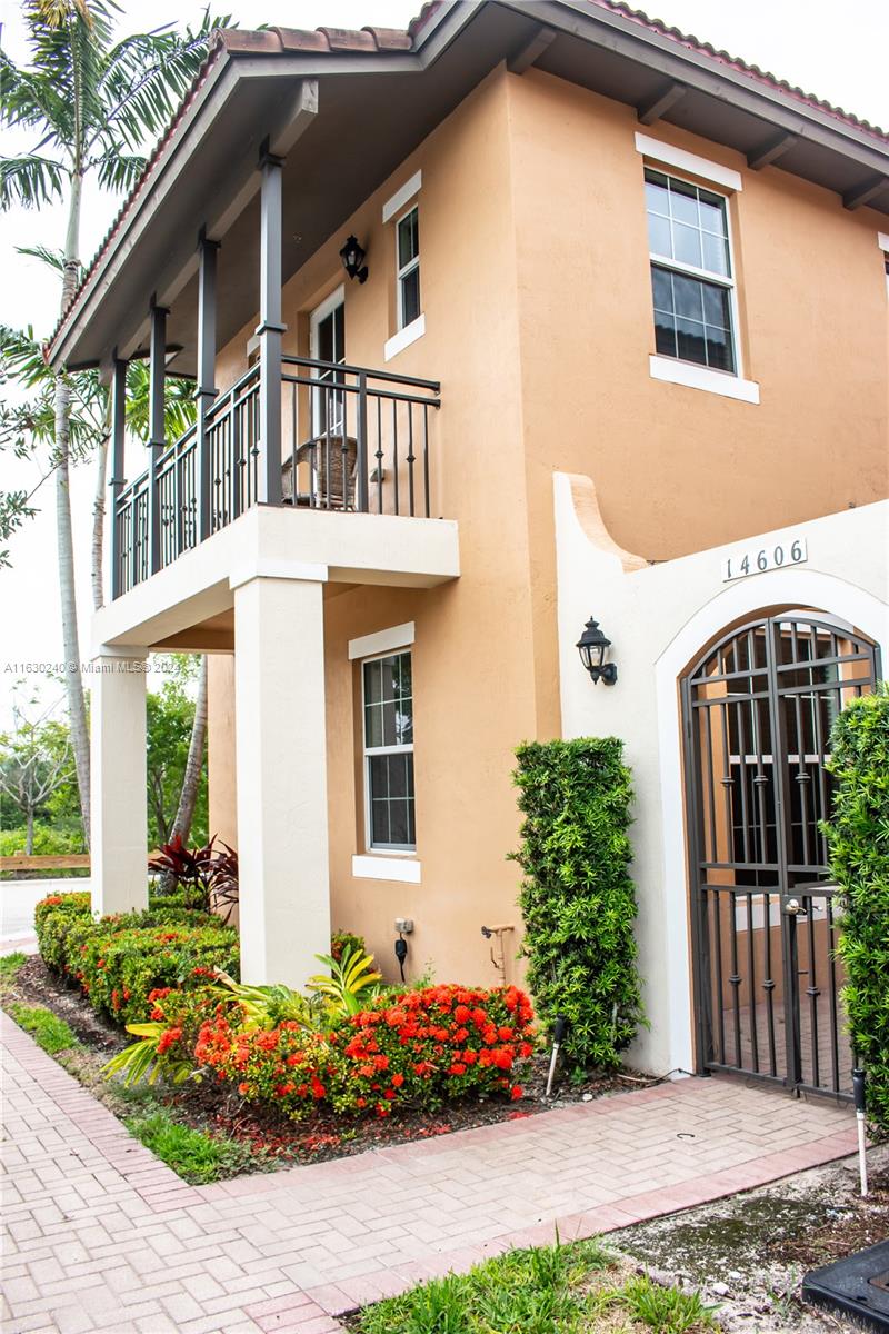 14606 SW 13th Street Pembroke Pines FL 33027