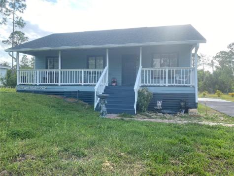 1415 Poinsettia Avenue Lehigh Acres FL 33972