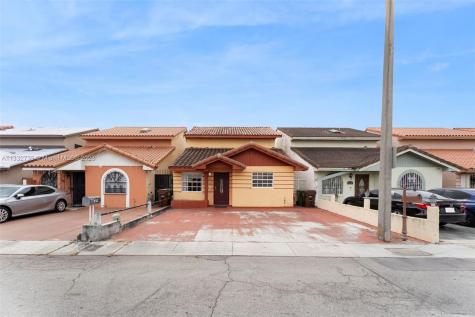 2736 W 54th Street Hialeah FL 33016