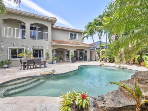 13630 SW 136th Terrace Miami FL 33186