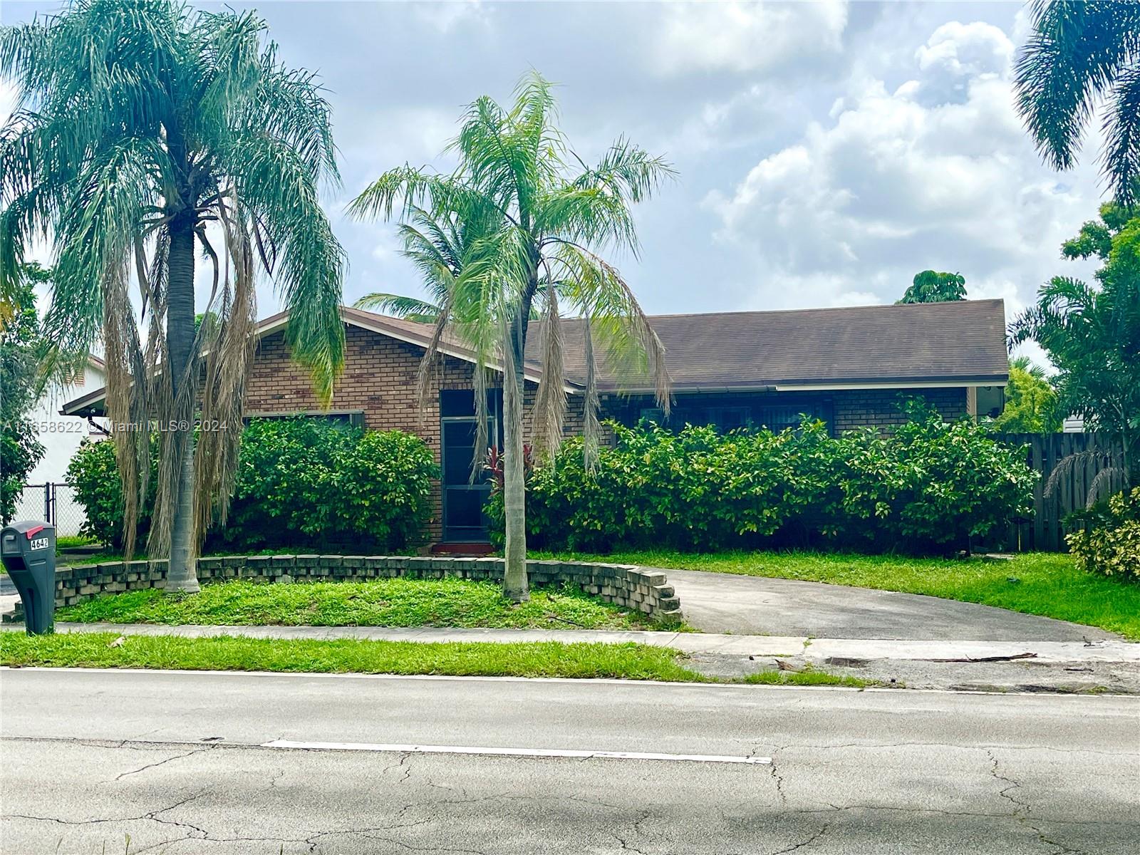 4642 NW 94th Avenue Sunrise FL 33351