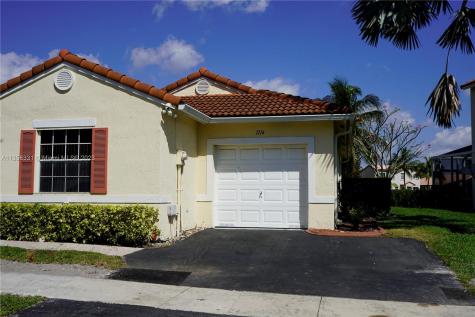 1116 SW 180th Terrace Pembroke Pines FL 33029