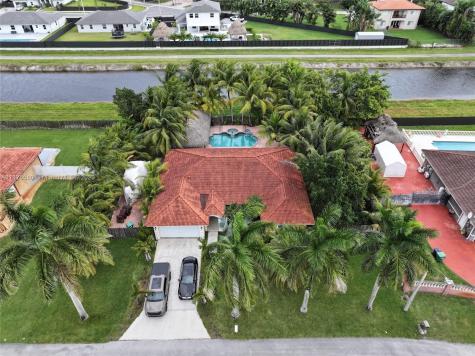 19551 SW 133rd Avenue Miami FL 33177