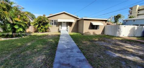 4257 NW 3rd Street Miami FL 33126