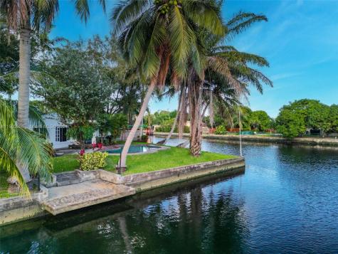 2702 Scott Street Hollywood FL 33020