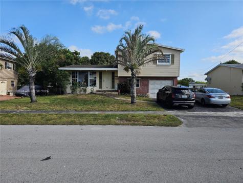 6811 SW 6th Street Pembroke Pines FL 33023