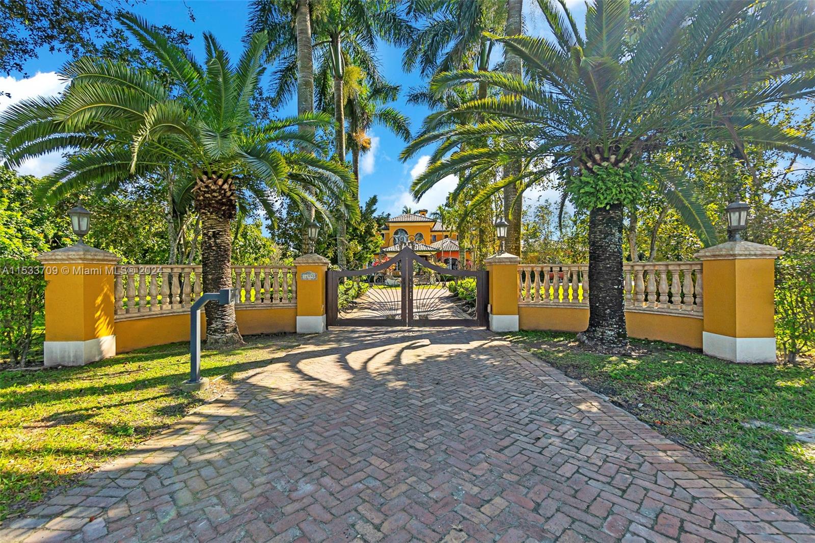 16990 SW 184th Street Miami FL 33187