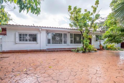 5355 W 6th Lane Hialeah FL 33012