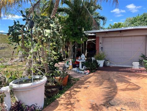 6213 Tyler Street Hollywood FL 33024