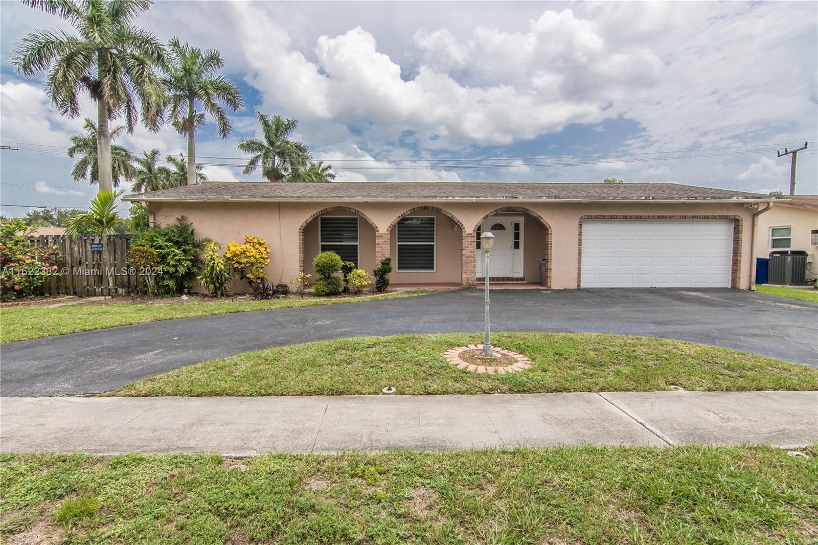 11820 NW 35th Street Sunrise FL 33323