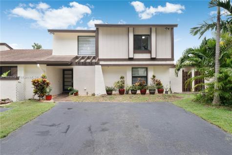 12724 SW 70th Lane Miami FL 33183