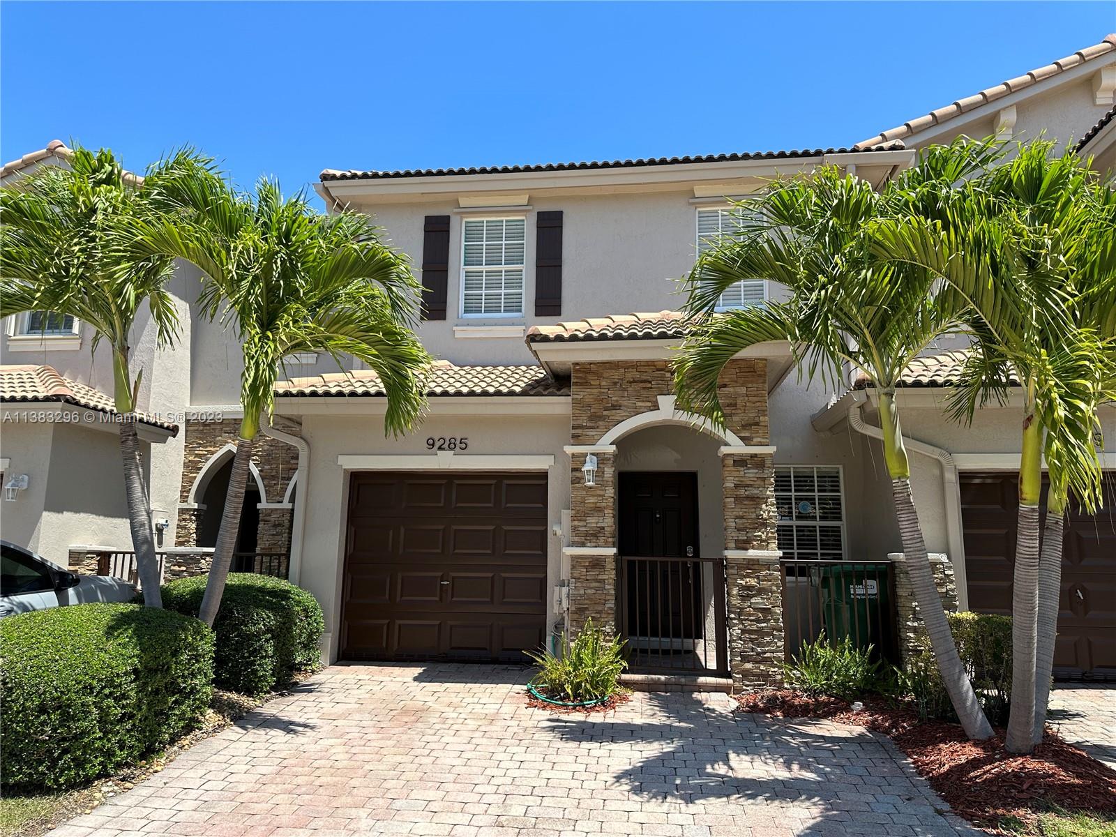 9285 SW 220th Terrace Cutler Bay FL 33190