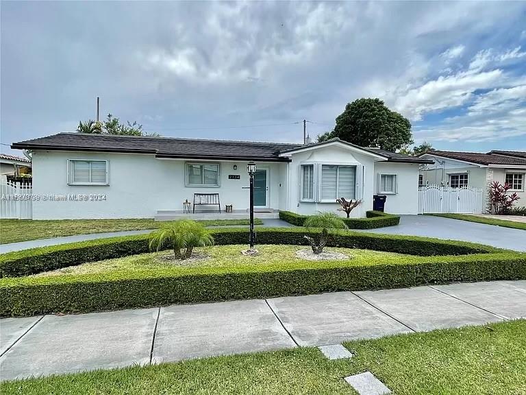 2134 SW 98th Avenue Miami FL 33165