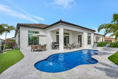 8044 Ironwood Way Parkland FL 33067
