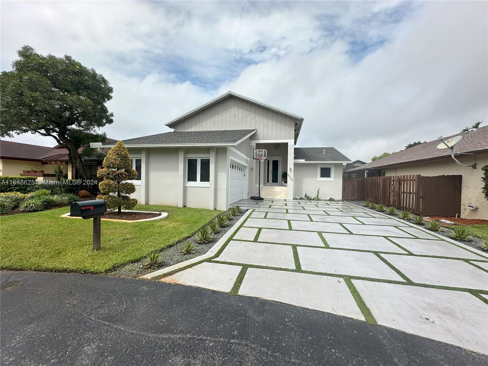 5428 SW 152nd Place Circle Miami FL 33185