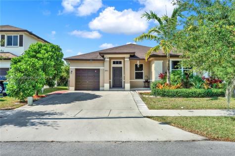 18801 SW 318th Terrace Homestead FL 33030