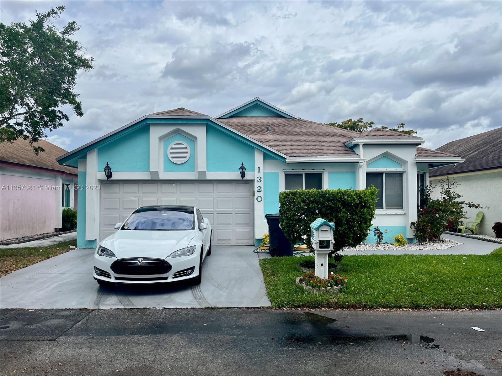 1320 E Glen Oak Road North Lauderdale FL 33068