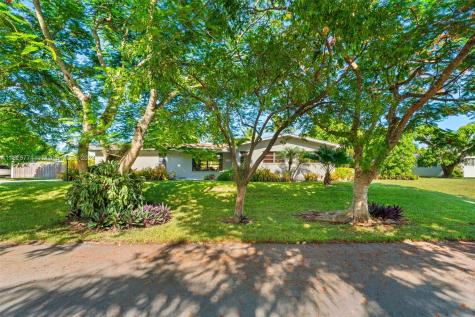 17505 SW 91st Avenue Palmetto Bay FL 33157