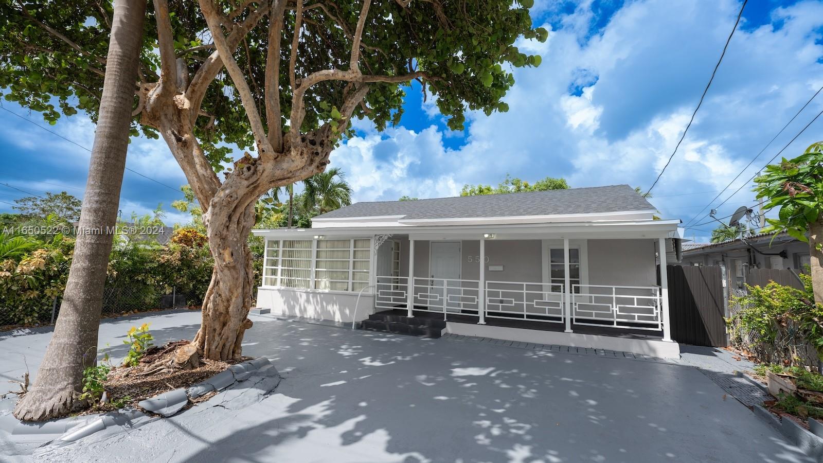 550 NW 43rd Place Miami FL 33126