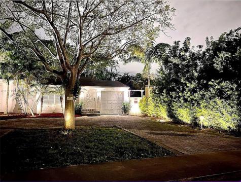 2426 Johnson Street Hollywood FL 33020
