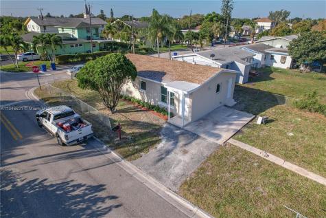 3601 R J Hendley Avenue Riviera Beach FL 33404