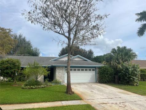 1800 Primrose Lane Wellington FL 33414