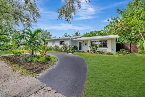 220 N 68th Avenue Hollywood FL 33024