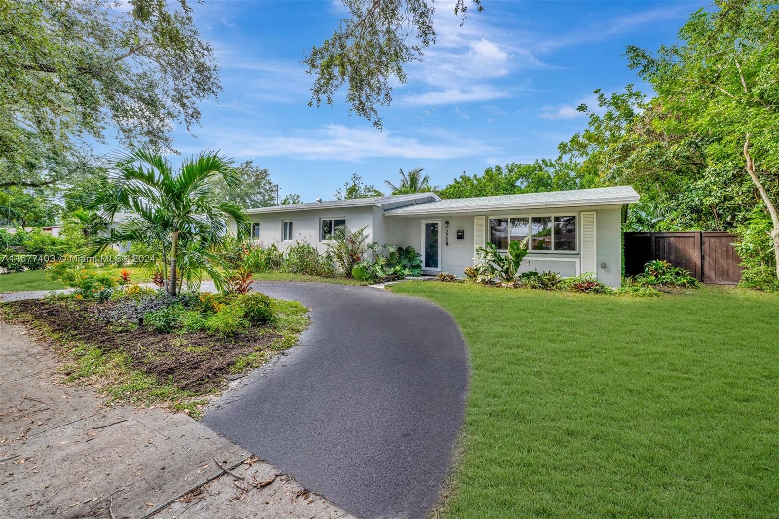 220 N 68th Avenue Hollywood FL 33024