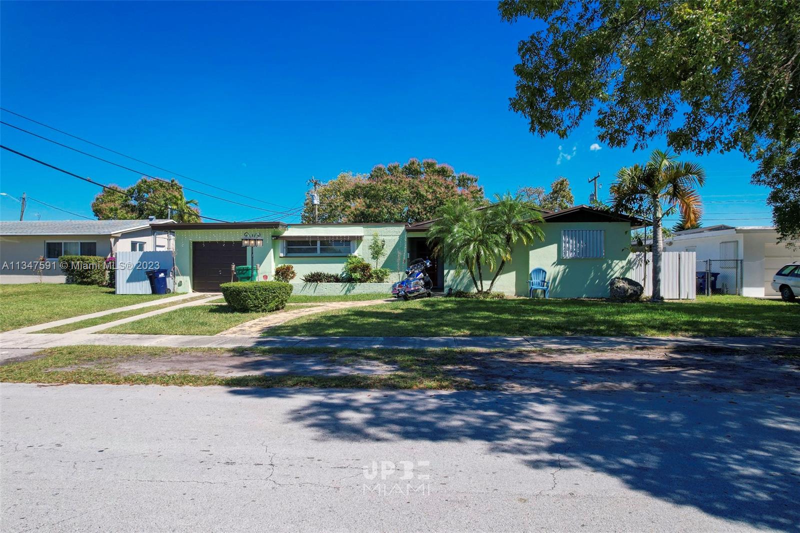 17621 SW 109th Avenue Miami FL 33157