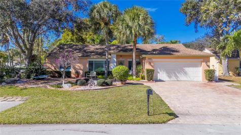 5501 NW 40th Terrace Coconut Creek FL 33073