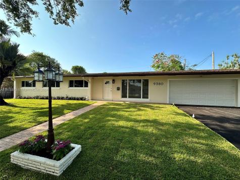 9380 SW 181st Street Palmetto Bay FL 33157