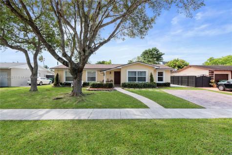 12430 SW 106th Terrace Miami FL 33186