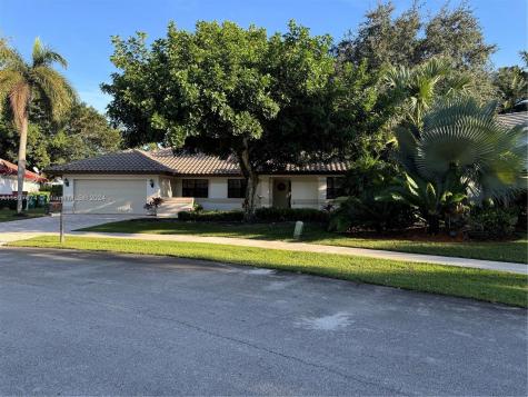 3059 Perriwinkle Circle Davie FL 33328