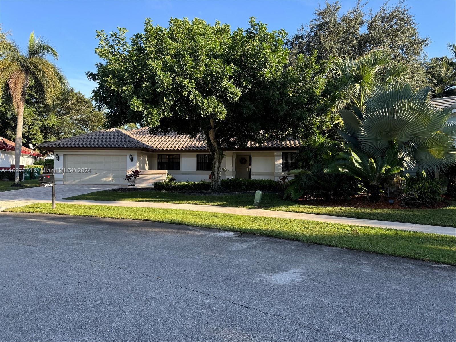 3059 Perriwinkle Circle Davie FL 33328