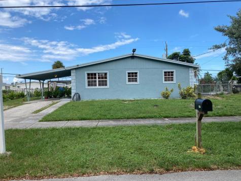 3211 SW 32nd Avenue West Park FL 33023