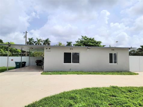 15365 SW 296th Street Homestead FL 33033