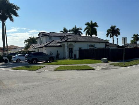 898 NW 131st Avenue Miami FL 33182