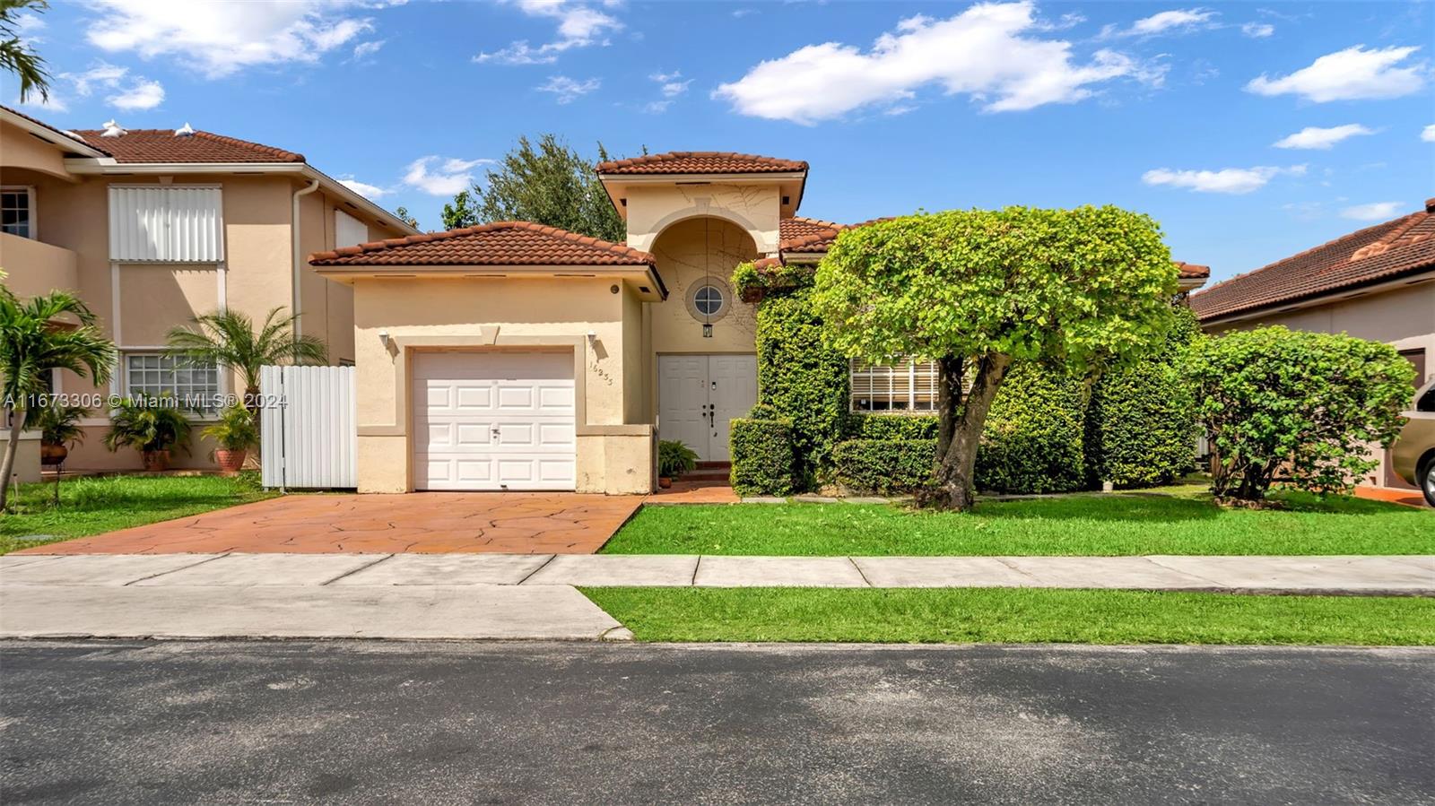 16233 SW 54th Terrace Miami FL 33185