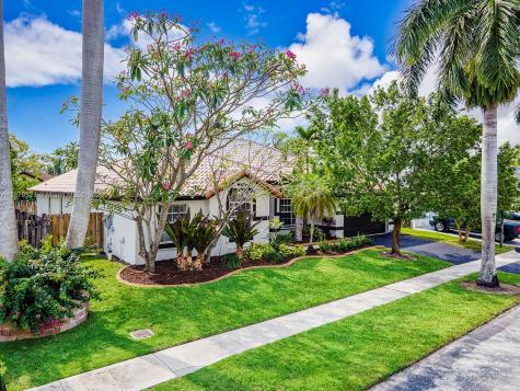959 SW 149th Terrace Sunrise FL 33326