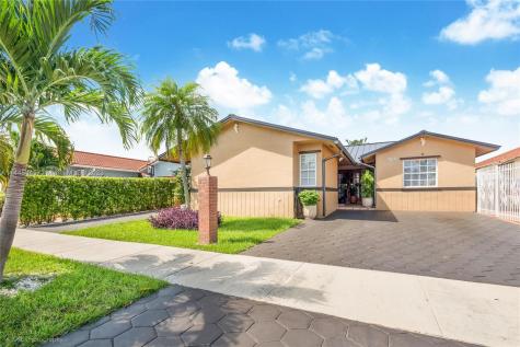 4704 SW 143rd Avenue Miami FL 33175