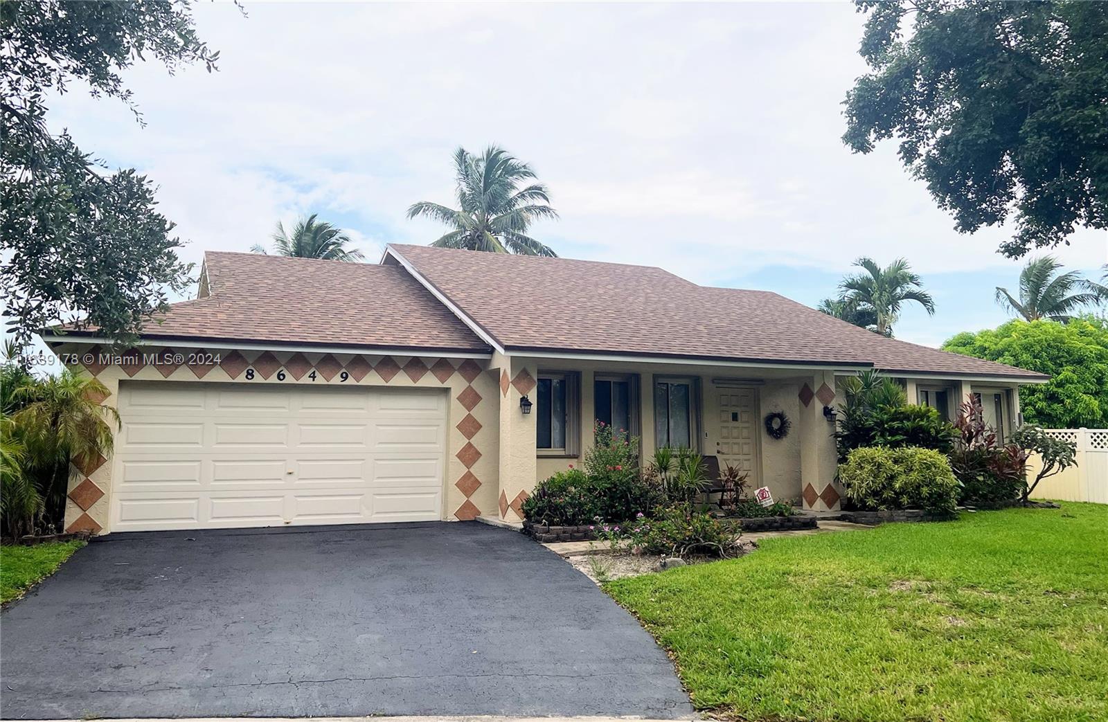8649 SW 51st Street Cooper City FL 33328