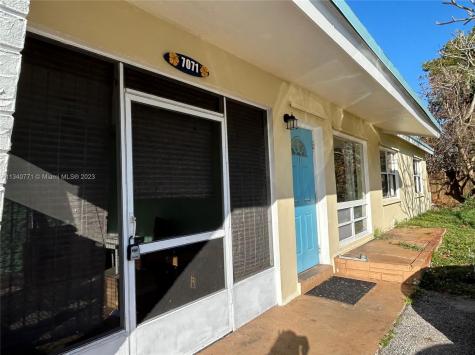 7071 Hope Street Hollywood FL 33024