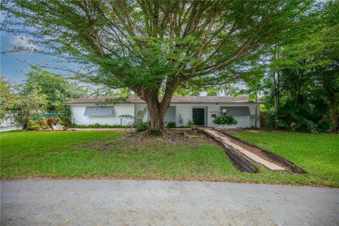9701 SW 121st Street Miami FL 33176