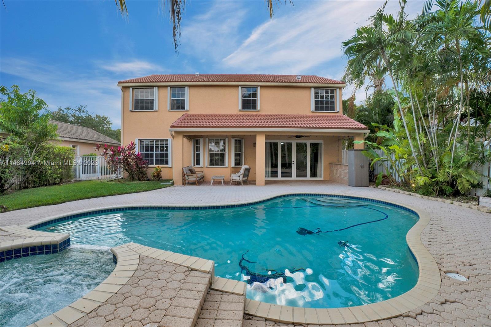 362 Lake Crest Court Weston FL 33326