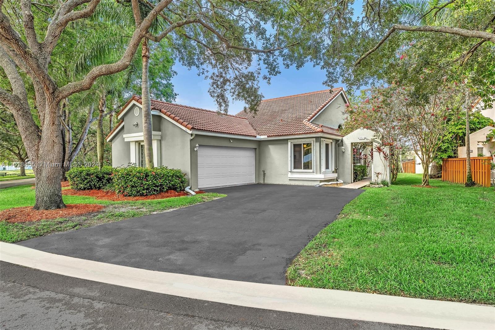 301 NW 100th Avenue Plantation FL 33324