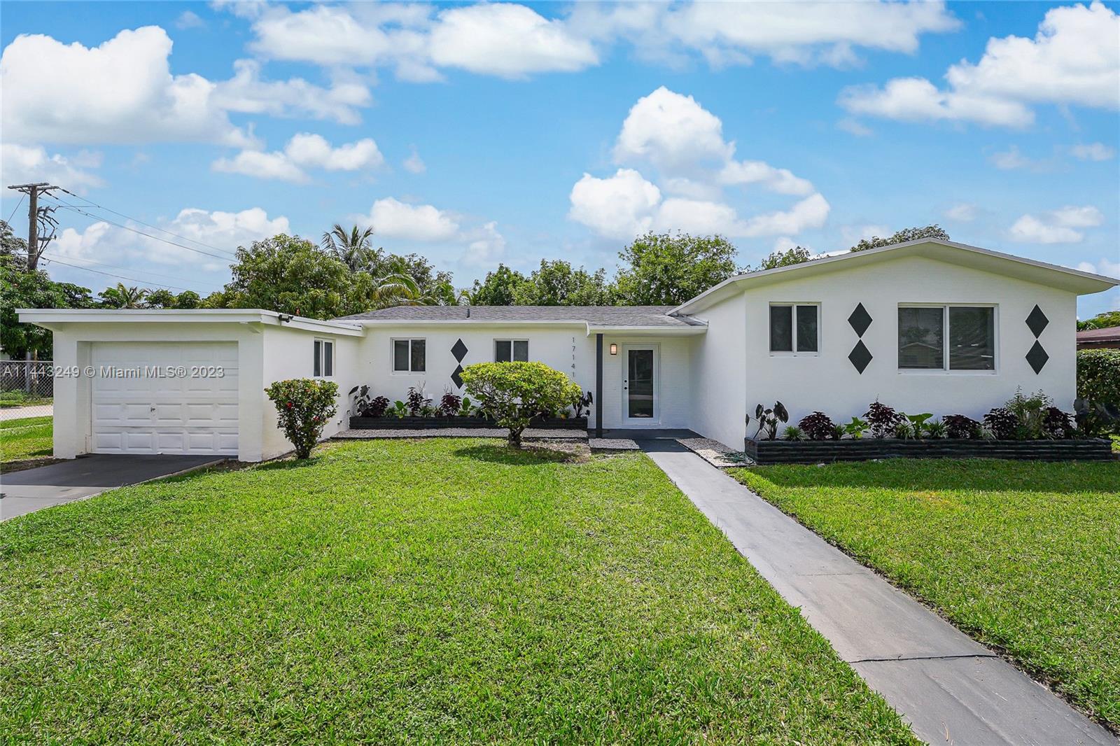 17141 NE 5th Avenue North Miami Beach FL 33162