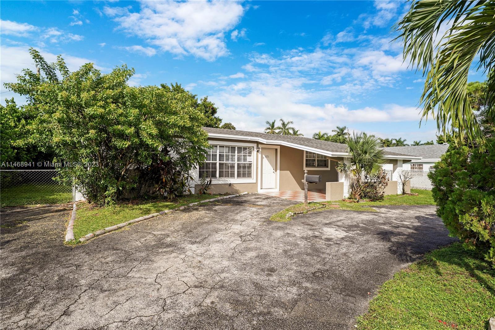 6271 NW 14th Place Sunrise FL 33313
