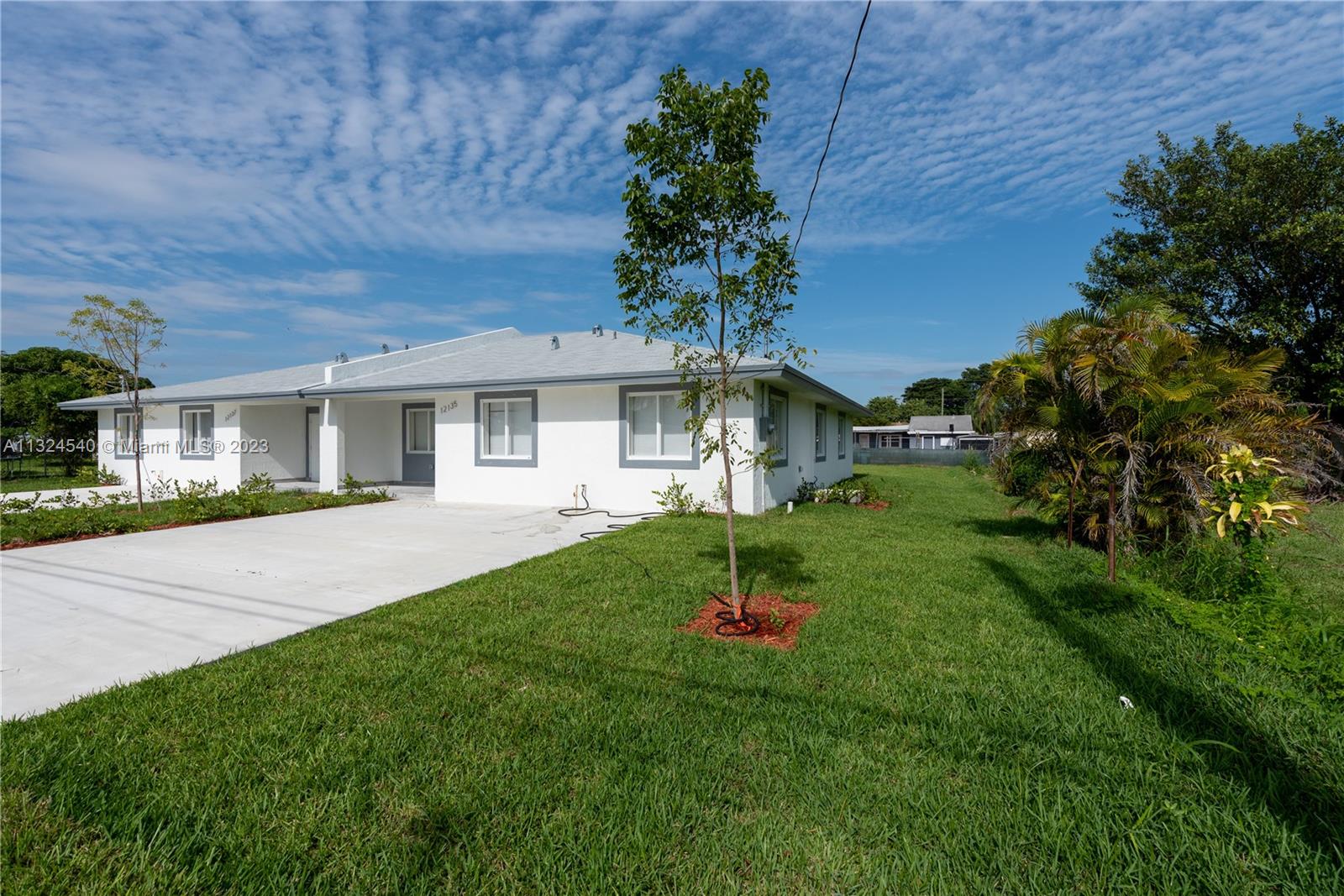 12135 SW 219th Street Miami FL 33170